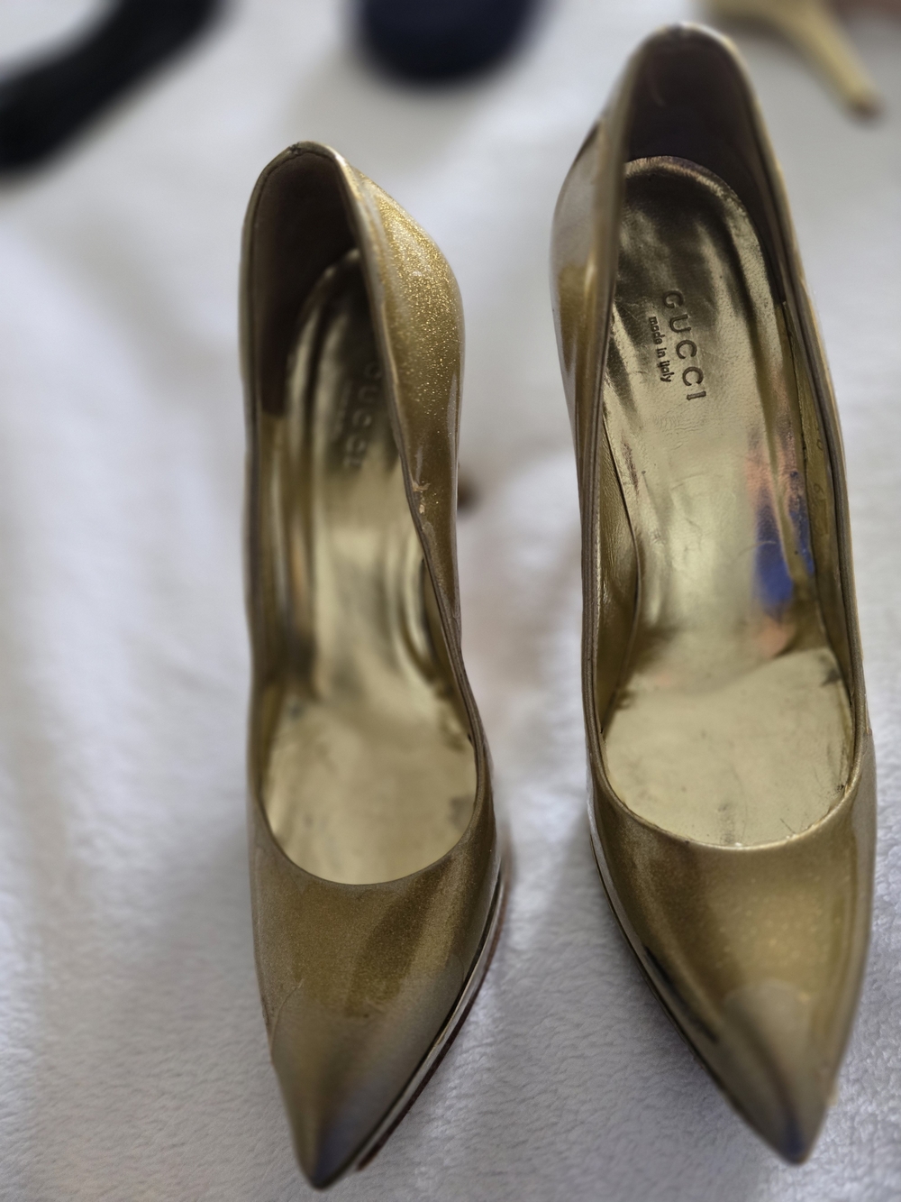 Gucci Women's Gold Pointed-Toe Pump